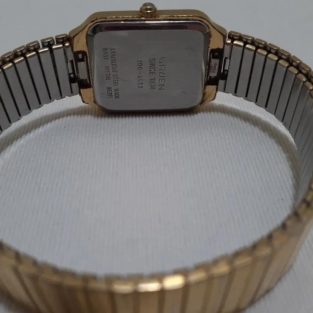 Vintage Gruen Ladies Wristwatch Gold Tone Stretch Band